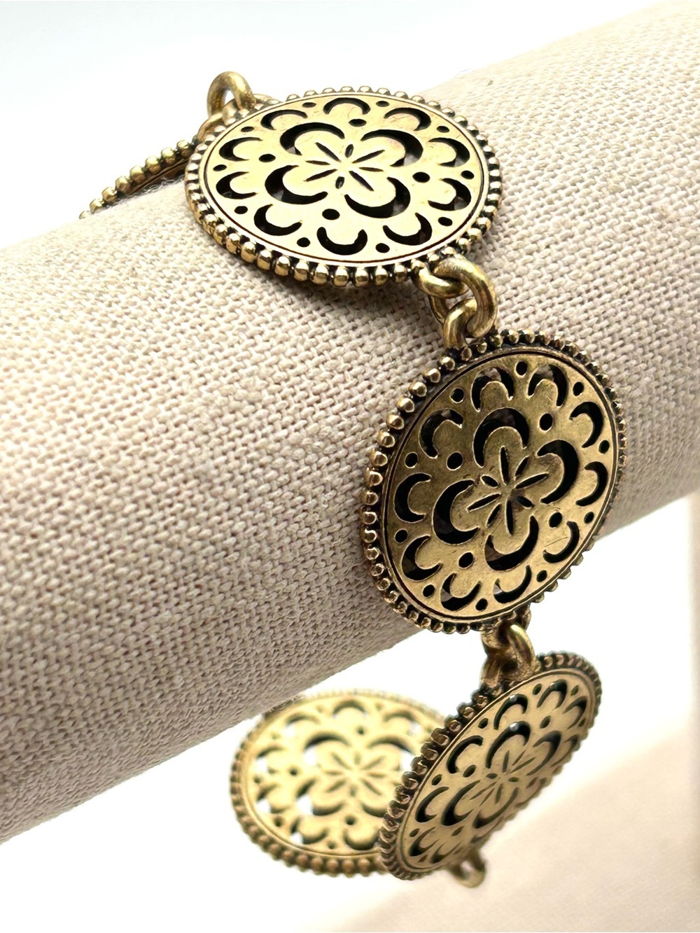 Lucky Brand Gold Disc Link Bracelet